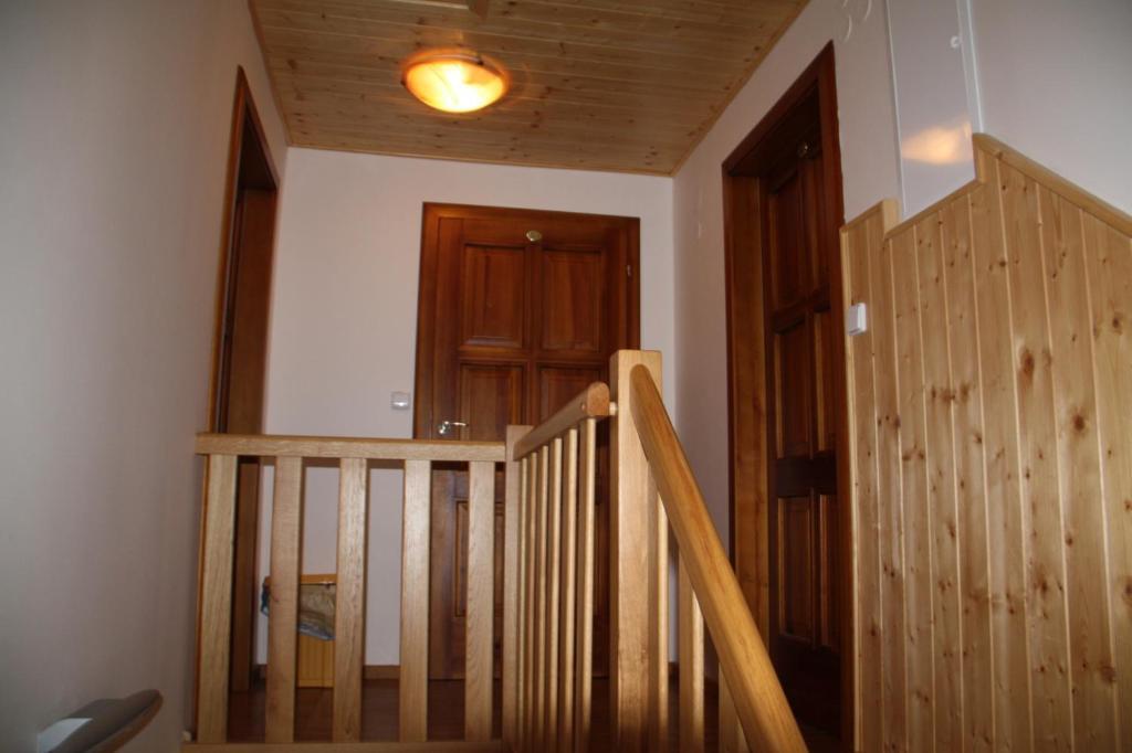 Balada Horska Chata Bedrichov  Bilik gambar
