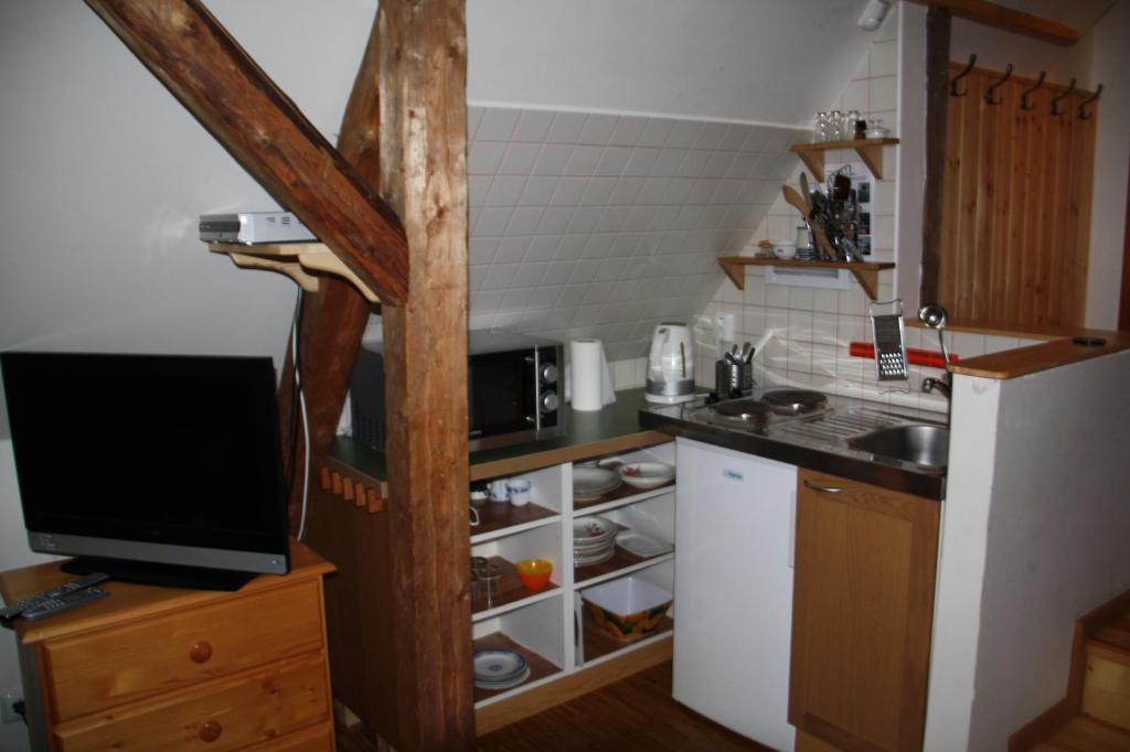 Balada Horska Chata Bedrichov  Bilik gambar
